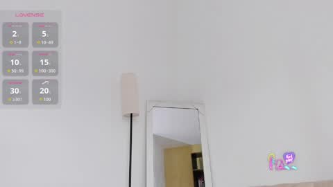 angela_garciaa online show from May 27, 8:50 pm