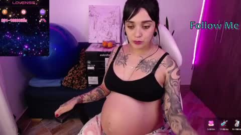 Snapshot of angela_lauren chatting on April 5, 11:02 pm Angela online show from April 5, 11:02 pm