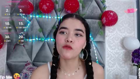Snapshot of angela_lovee1 chatting on January 3, 12:00 am Angela online show from January 3, 12:00 am