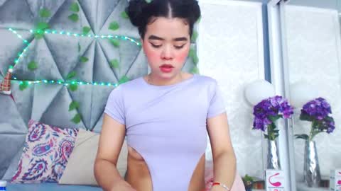 Snapshot of angela_lovee1 chatting on January 21, 1:00 pm Angela online show from January 21, 1:00 pm