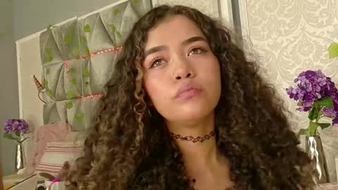 Snapshot of angela_lovee1 chatting on September 16, 12:28 pm Angela online show from September 16, 12:28 pm