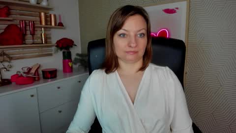 Angela online show from March 26, 6:52 am