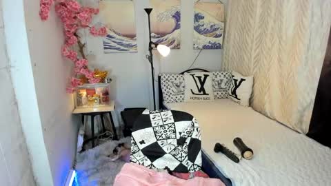 Snapshot of angelamorena chatting on May 16, 9:13 pm angelamorena online show from May 16, 9:13 pm