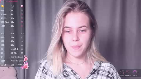 Snapshot of angelanty chatting on October 16, 3:24 pm Darsi Anty online show from October 16, 3:24 pm