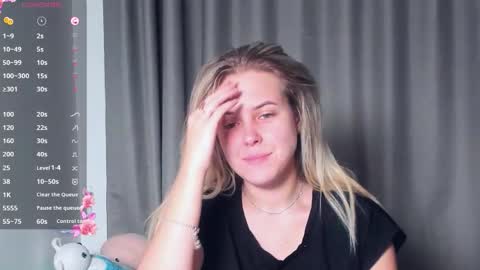 Snapshot of angelanty chatting on November 3, 3:24 pm Darsi Anty online show from November 3, 3:24 pm