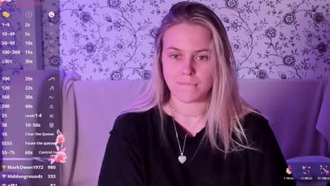 Snapshot of angelanty chatting on December 13, 7:53 pm Darsi Anty online show from December 13, 7:53 pm