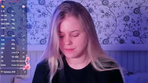 Darsi Anty online show from March 6, 3:41 pm