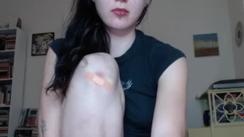 Snapshot of angelbabyvictoria chatting on January 18, 4:48 am Fern4Ever online show from January 18, 4:48 am