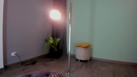 Snapshot of angelbae_ chatting on January 9, 1:02 pm AngelBae  online show from January 9, 1:02 pm