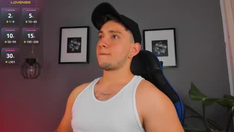 Snapshot of angelbell19 chatting on January 2, 11:49 pm angelbell19 online show from January 2, 11:49 pm