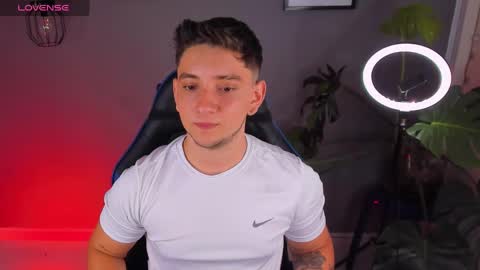 Snapshot of angelbell19 chatting on January 27, 11:11 pm angelbell19 online show from January 27, 11:11 pm