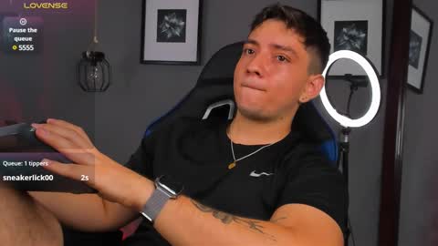 Snapshot of angelbell19 chatting on February 13, 10:43 pm angelbell19 online show from February 13, 10:43 pm