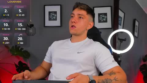 Snapshot of angelbell19 chatting on February 15, 8:22 pm angelbell19 online show from February 15, 8:22 pm