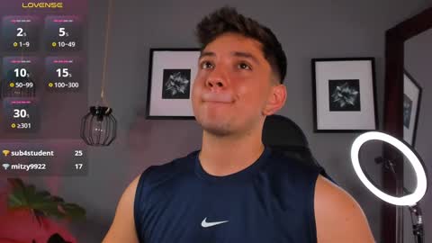 Snapshot of angelbell19 chatting on March 11, 1:26 am angelbell19 online show from March 11, 1:26 am