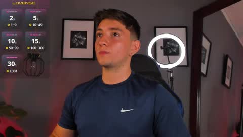 Snapshot of angelbell19 chatting on March 12, 1:25 am angelbell19 online show from March 12, 1:25 am