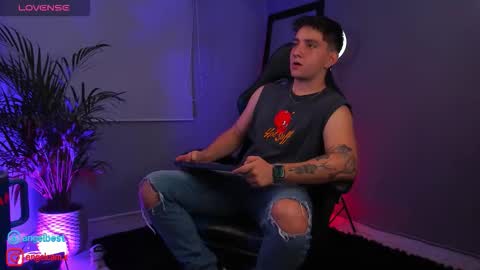 Snapshot of angelbell19 chatting on September 11, 1:39 am angelbell19 online show from September 11, 1:39 am