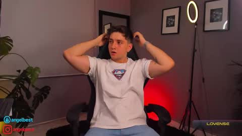 Snapshot of angelbell19 chatting on September 12, 12:11 am angelbell19 online show from September 12, 12:11 am