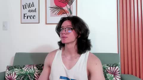 Snapshot of angelbennet_ chatting on December 3, 2:47 am Angel Bennet online show from December 3, 2:47 am