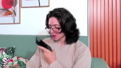 Snapshot of angelbennet_ chatting on December 30, 3:14 am Angel Bennet online show from December 30, 3:14 am