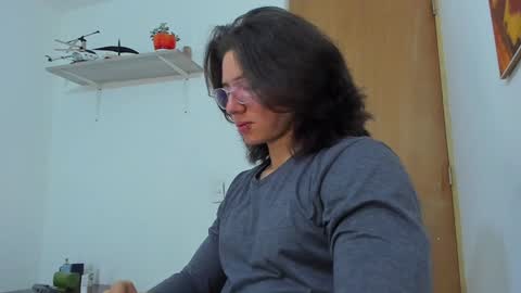 Snapshot of angelbennet_ chatting on February 7, 3:12 am Angel Bennet online show from February 7, 3:12 am