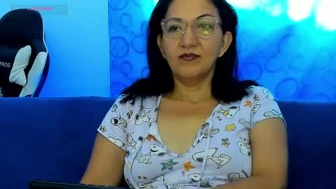 Snapshot of angelblue972344 chatting on May 29, 2:26 pm angel online show from May 29, 2:26 pm