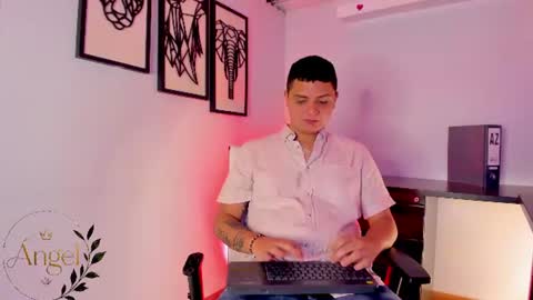 angelblue   online show from July 20, 7:49 pm