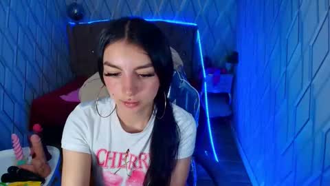 Snapshot of angelchristix chatting on April 26, 3:21 pm Angel online show from April 26, 3:21 pm