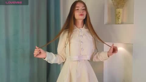 angelcryforme online show from October 4, 7:17 am