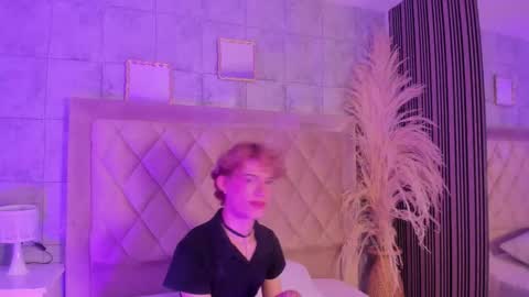 Angel Doll online show from March 26, 6:19 am