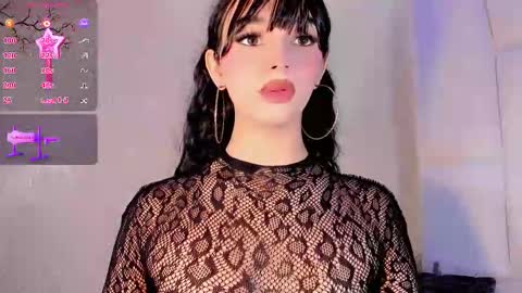 Snapshot of angeles_bust chatting on November 15, 9:00 pm angeles_bust online show from November 15, 9:00 pm