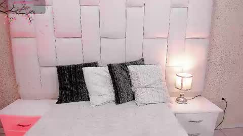 angeles_bust online show from March 21, 9:18 pm