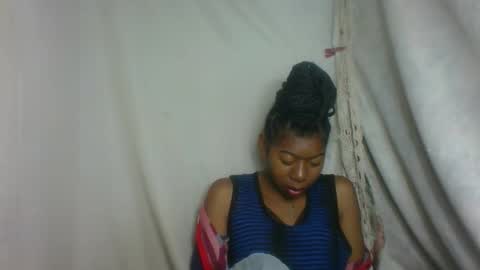 angelette93 online show from September 22, 1:24 pm