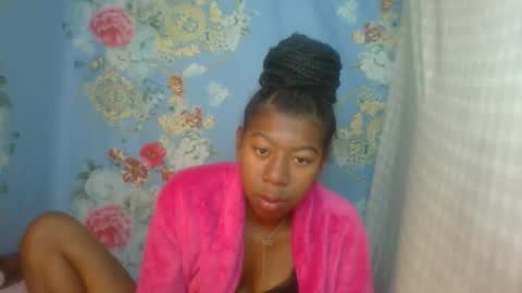 angelette93 online show from September 25, 7:01 am
