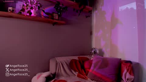 . online show from October 3, 10:40 pm