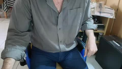 Snapshot of angelgarcia269 chatting on November 7, 12:05 pm angelgarcia269 online show from November 7, 12:05 pm