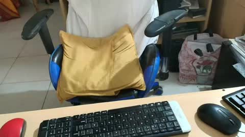 Snapshot of angelgarcia269 chatting on July 17, 12:01 pm angelgarcia269 online show from July 17, 12:01 pm