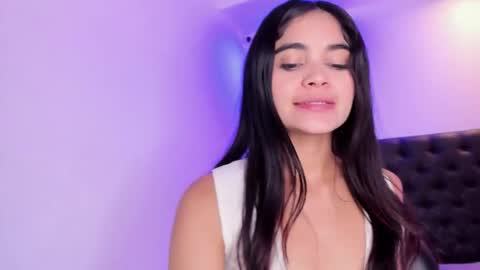 Snapshot of angeli_rivera chatting on November 30, 4:22 pm Angeli online show from November 30, 4:22 pm