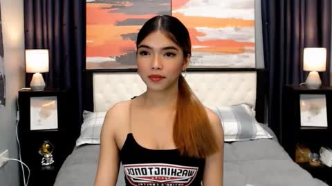 MISS PAU online show from December 4, 7:06 am