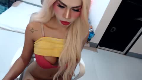 DIVINE ANGEL online show from May 29, 12:08 am