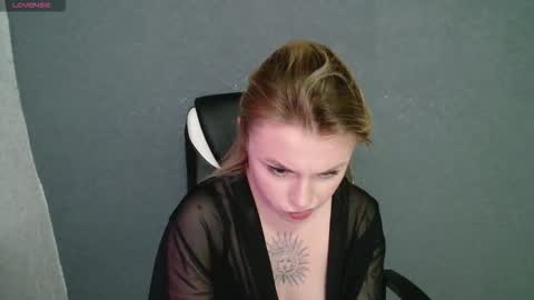 angelicablanch online show from November 5, 7:47 pm