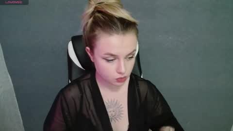 angelicablanch online show from November 7, 9:37 pm