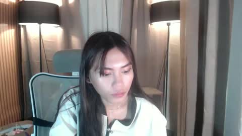 Snapshot of angelicadoll69 chatting on April 6, 12:19 am Angelica online show from April 6, 12:19 am