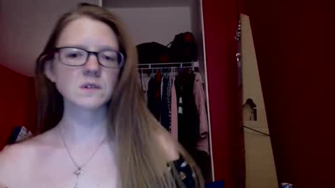 Snapshot of angelicangel3 chatting on November 3, 2:35 am AngelicAngel online show from November 3, 2:35 am