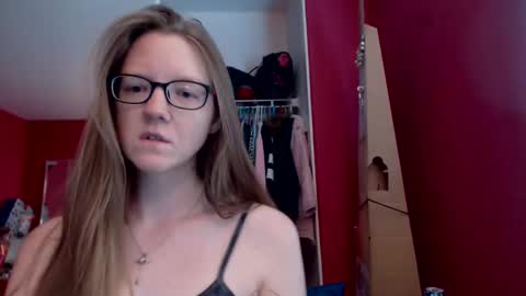 Snapshot of angelicangel3 chatting on November 4, 6:07 pm AngelicAngel online show from November 4, 6:07 pm