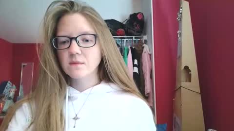 Snapshot of angelicangel3 chatting on November 20, 6:29 pm AngelicAngel online show from November 20, 6:29 pm