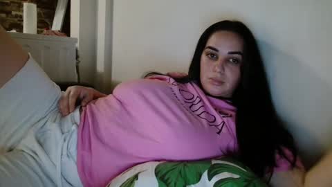 Angela online show from January 2, 8:35 pm