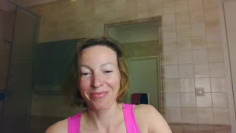 Snapshot of angelicfenix chatting on April 4, 2:14 pm angelicfenix online show from April 4, 2:14 pm