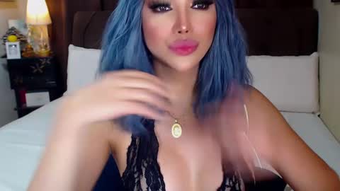 MS. AMALIA online show from January 18, 11:32 am