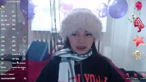 angelie online show from November 7, 6:02 am