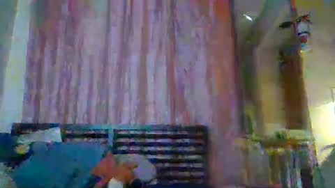 Angelikka Freakd out Pikkels online show from April 18, 4:38 am